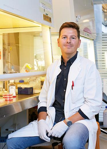 Gonçalo Barreto työskentelee Helsingin Yliopistossa osana Kari Eklundin johtamaa reumasairauksien laboratoriotyöryhmää.
