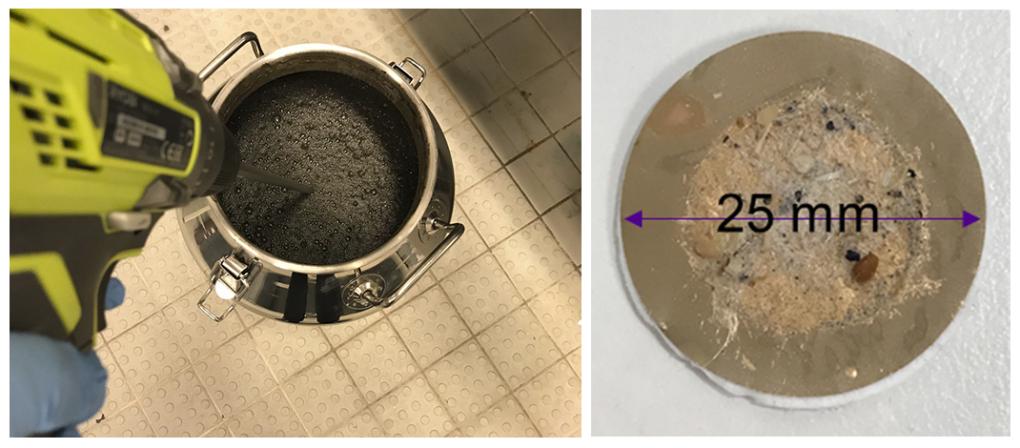 Vasemmalla metallikulho, jossa ruskeaa lietenäytettä. Oikealla pyöreällä alustalla laboratoriossa lietehiukkasia mikroskoopin alla.