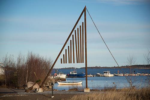 Minna Jatkola: Sound of the City, Raahe. Wind and steel are the main elements of this piece located in the port of Raahe. The sounds of the piece are created by the combination of wind and the immobility of the steel structures. This is a joint undertaking involving local schools, the port and long-established industrial firms. It reflects the changing character of the city.